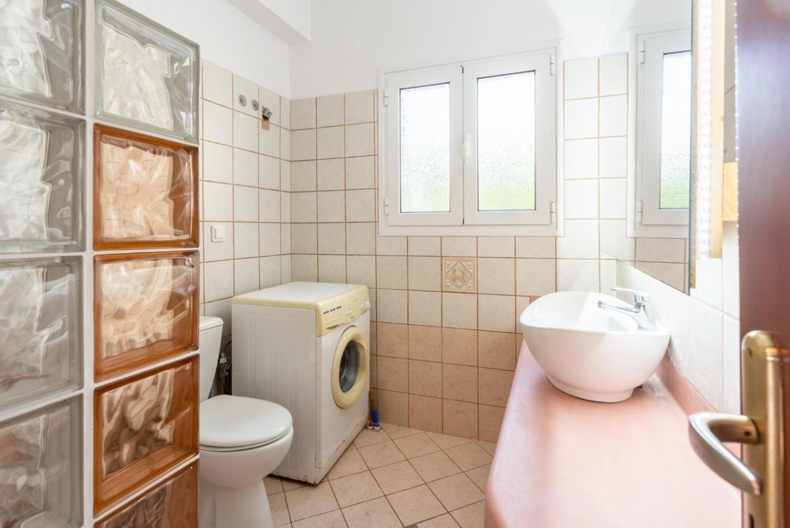 Villa Europe Ena Lakithra Ngoại thất bức ảnh