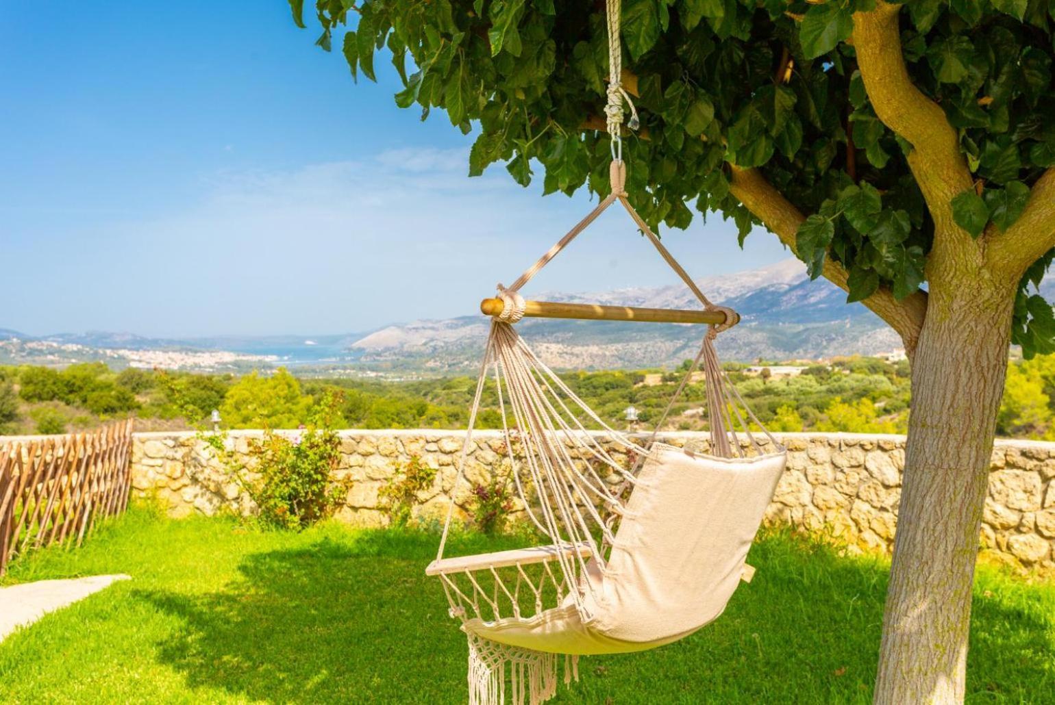 Villa Europe Ena Lakithra Ngoại thất bức ảnh