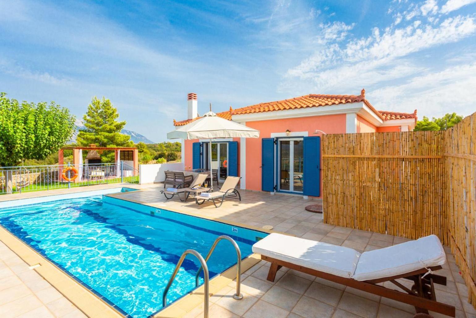 Villa Europe Ena Lakithra Ngoại thất bức ảnh